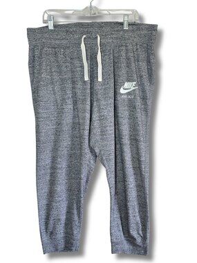 NIKE Women's Size 1X Retro-Inspired Knit Capri Drawstring Jogger Heather Gray
